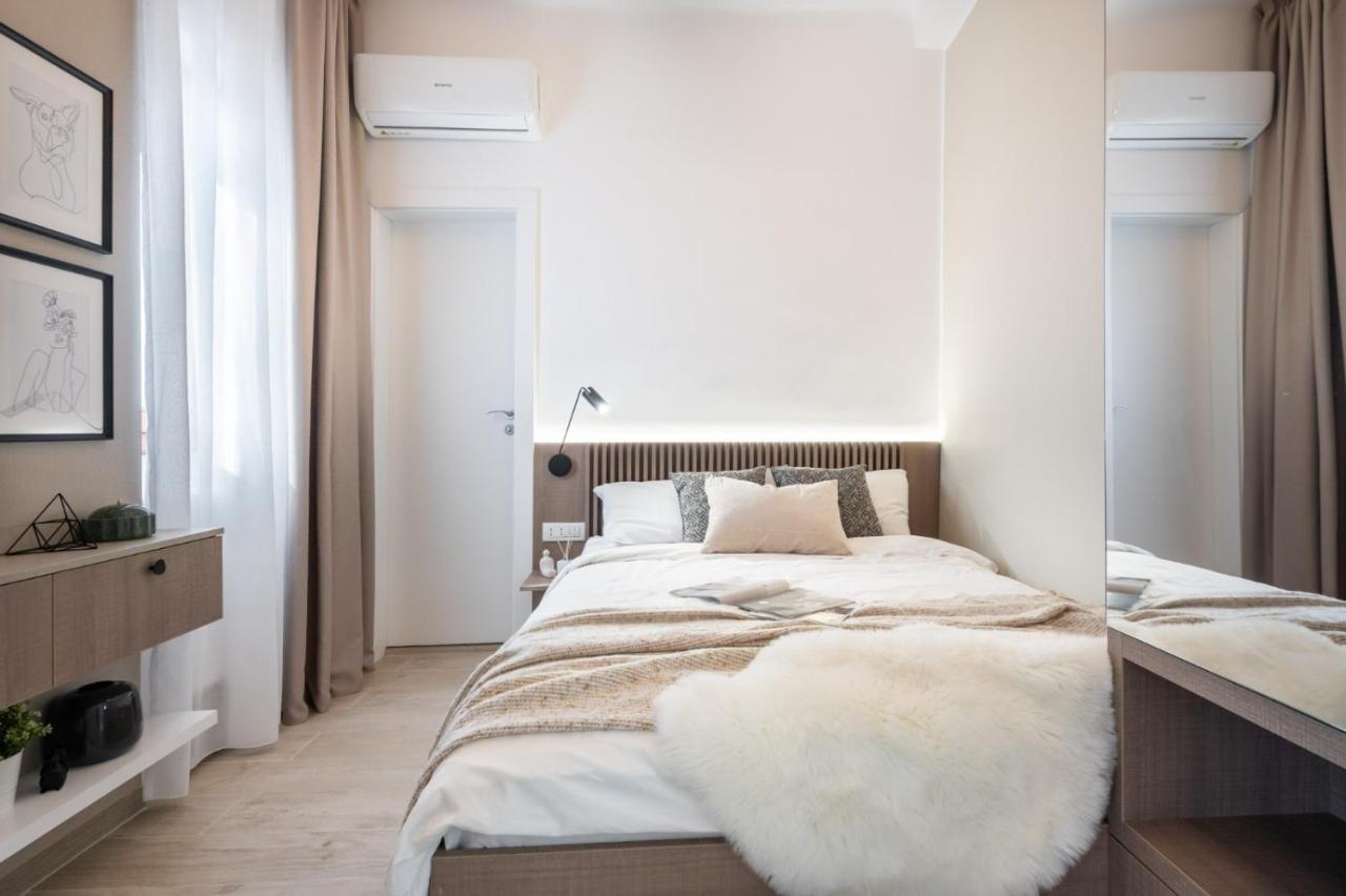 Old Town Bucharest Deluxe Apartment מראה חיצוני תמונה