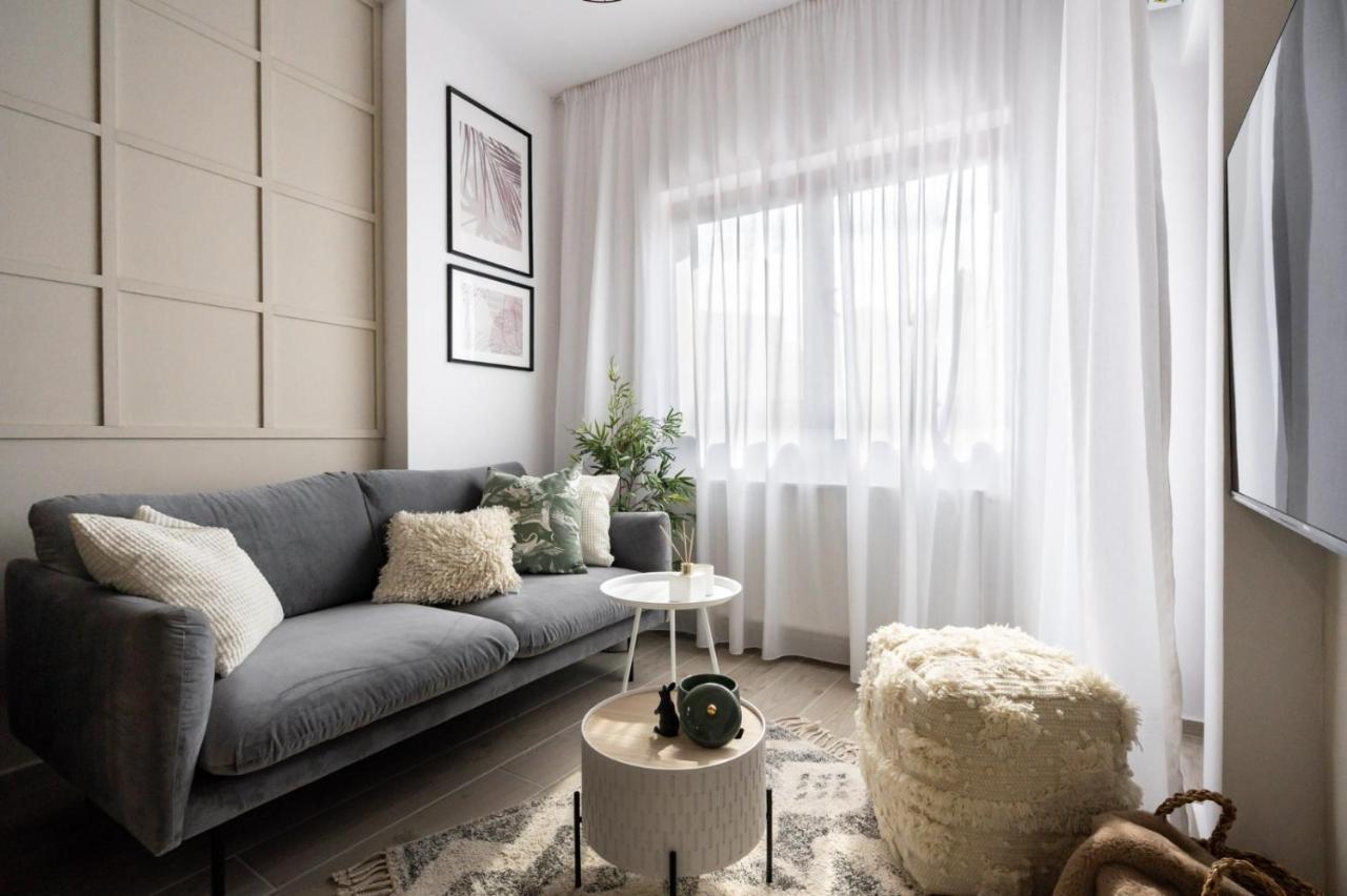 Old Town Bucharest Deluxe Apartment מראה חיצוני תמונה